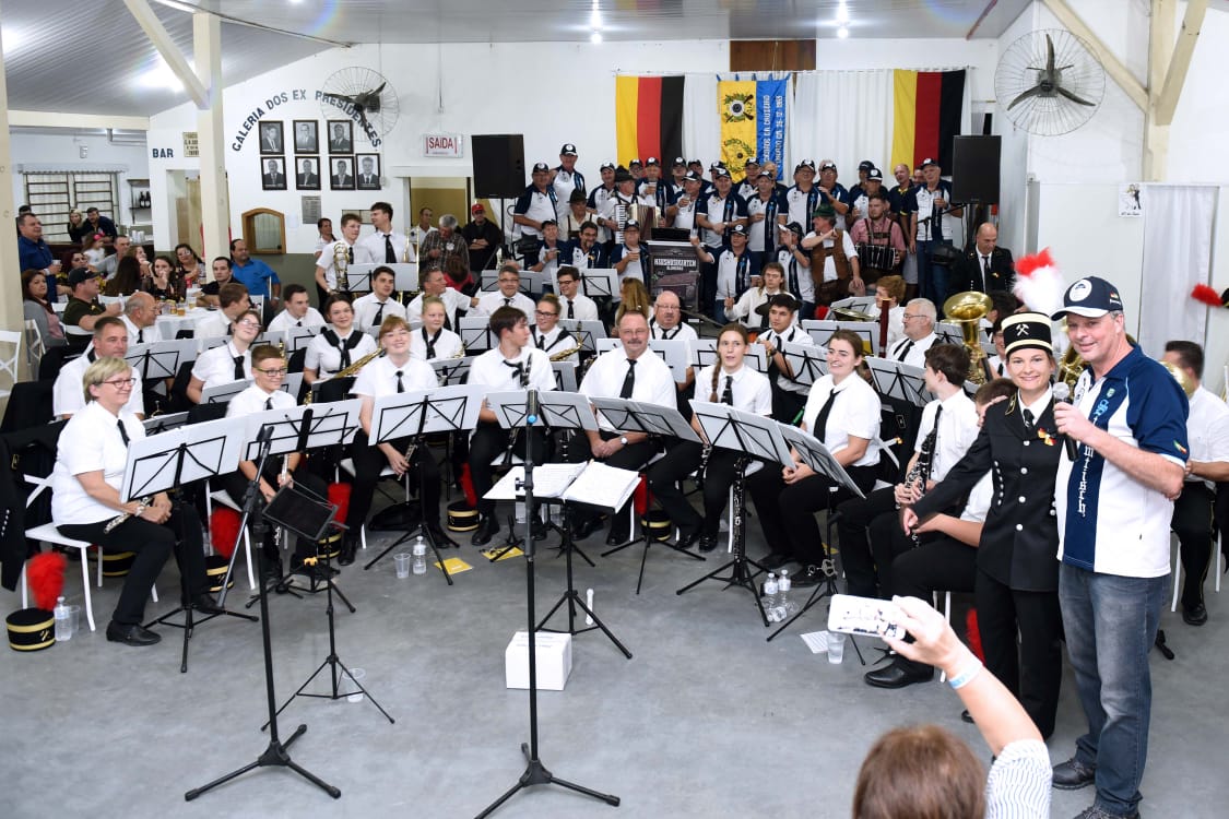 Orchester beim Schützenverein in Blumenau -