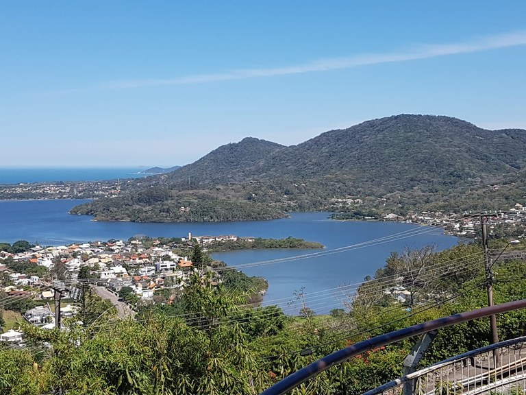 Landschaft bei Camboriú